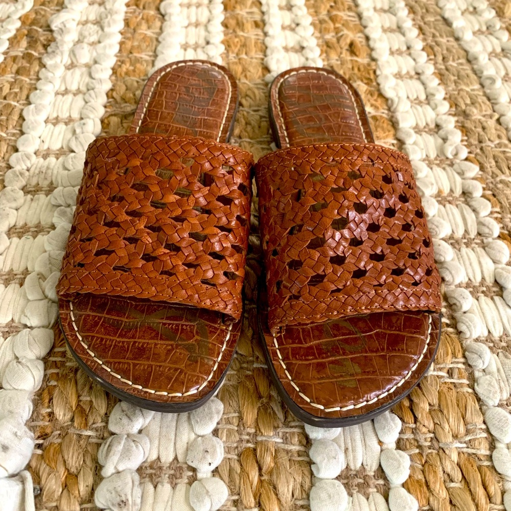 Sam Edelman Brown Tan color Size 8